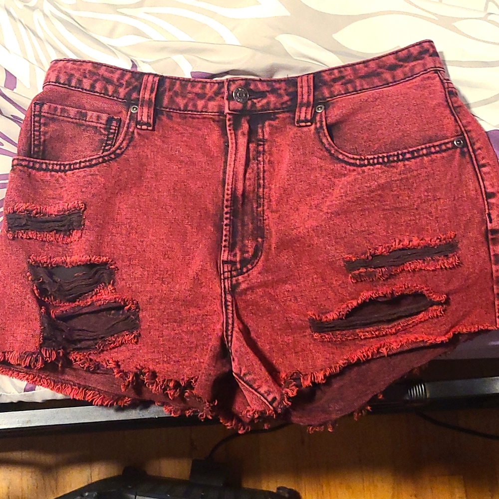 HT Denim, size 11, red